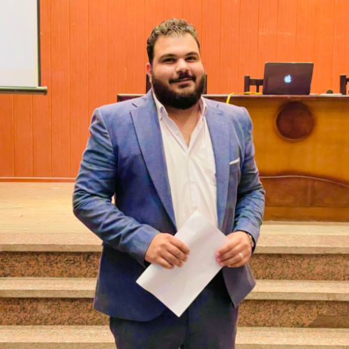 د. ياسين إبراهيم — مؤسس أكاديمية مترجم
